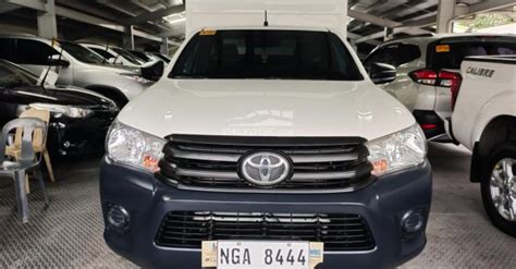Toyota Hilux 2.4 FX w/ Rear AC 4x2 M/T 2024 PH: Price & Specs .